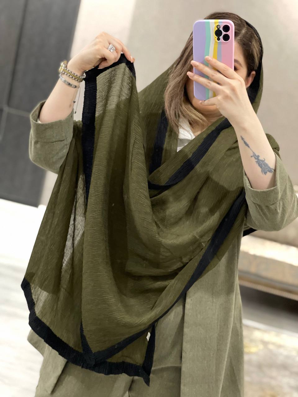 شال پلیسه مزونی ریز کادری کد0642