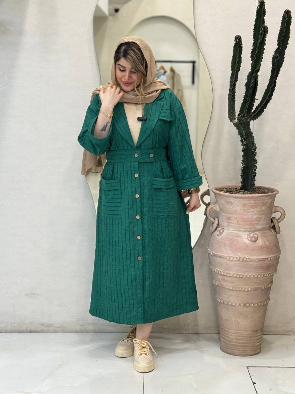 مانتو بلند اردیبهشت